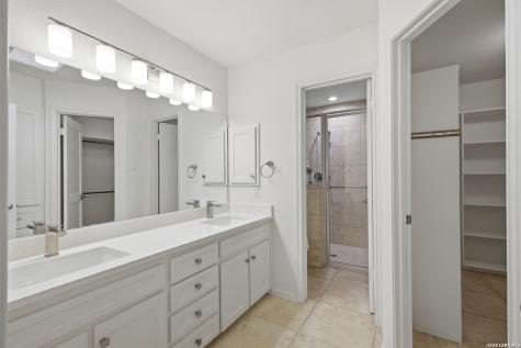 13307 La Vista Drive San Antonio TX 78216
