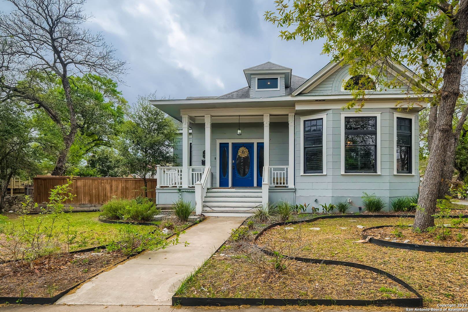 130 W Woodlawn Avenue San Antonio TX 78212