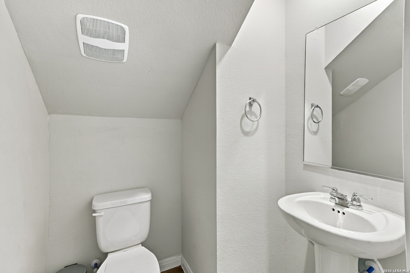 2227 Dry Moss Pass San Antonio TX 78224