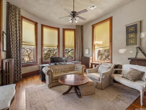 372 Magazine Avenue New Braunfels TX 78130