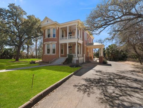 372 Magazine Avenue New Braunfels TX 78130