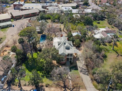 372 Magazine Avenue New Braunfels TX 78130