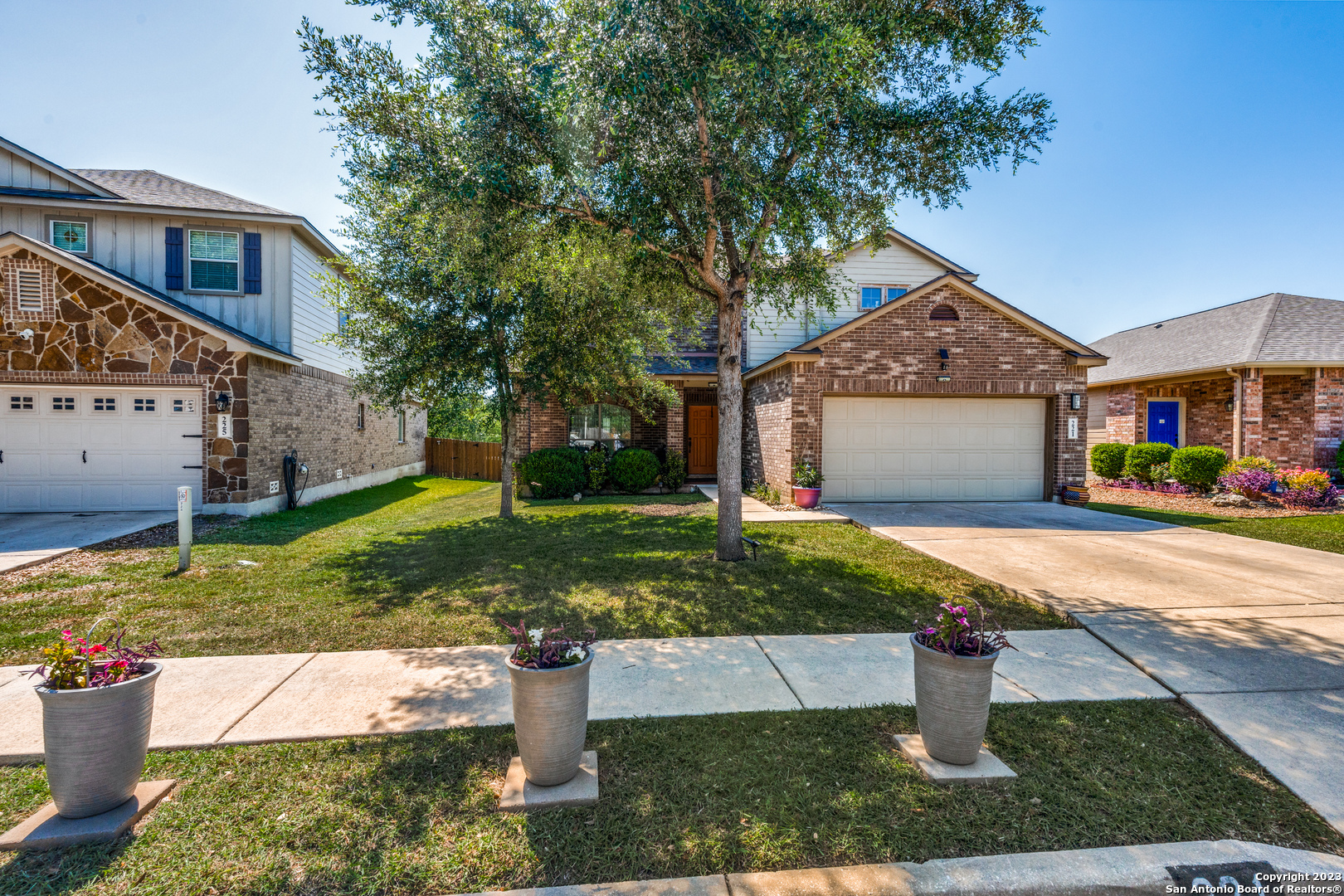 221 Town Creek Way Cibolo TX 78108