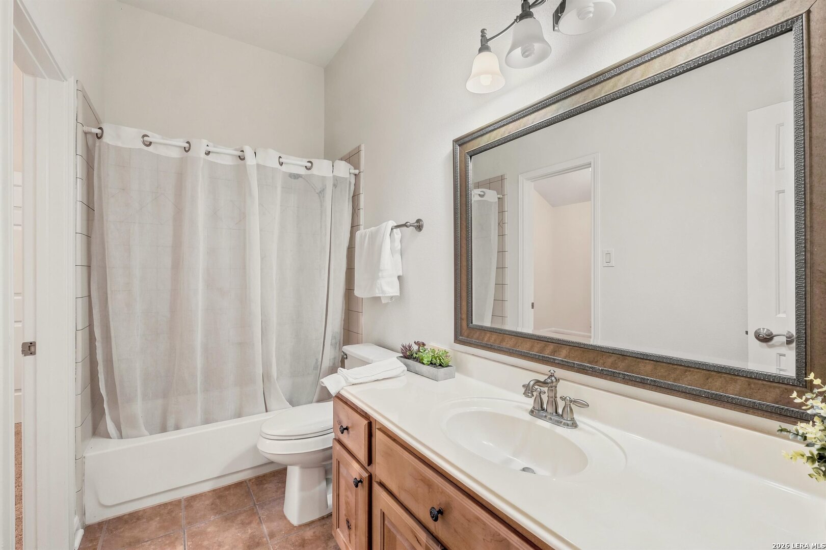 1711 Heavens Peak San Antonio TX 78258