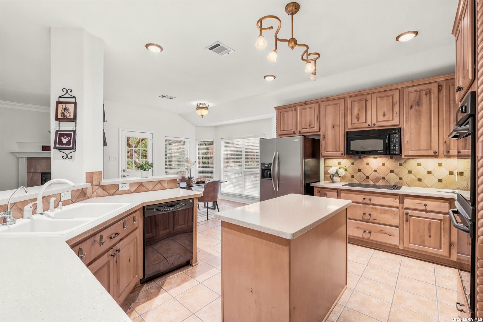 1711 Heavens Peak San Antonio TX 78258