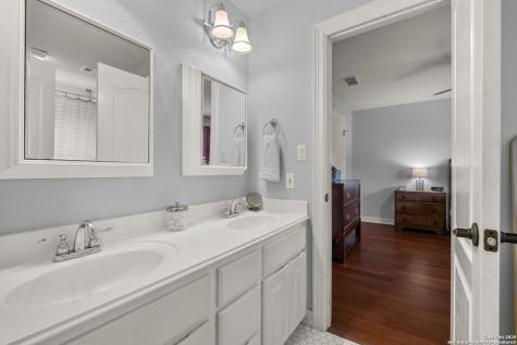 25052 Whistling Wind San Antonio TX 78257