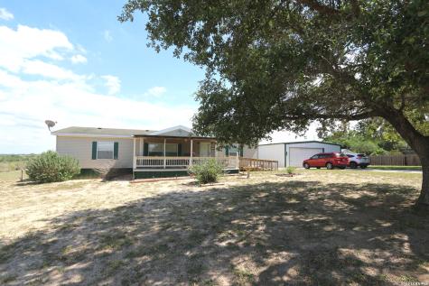 133 Oak View La Vernia TX 78121