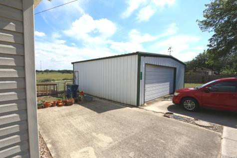 133 Oak View La Vernia TX 78121