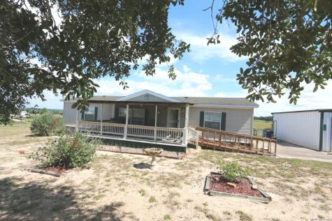 133 Oak View La Vernia TX 78121