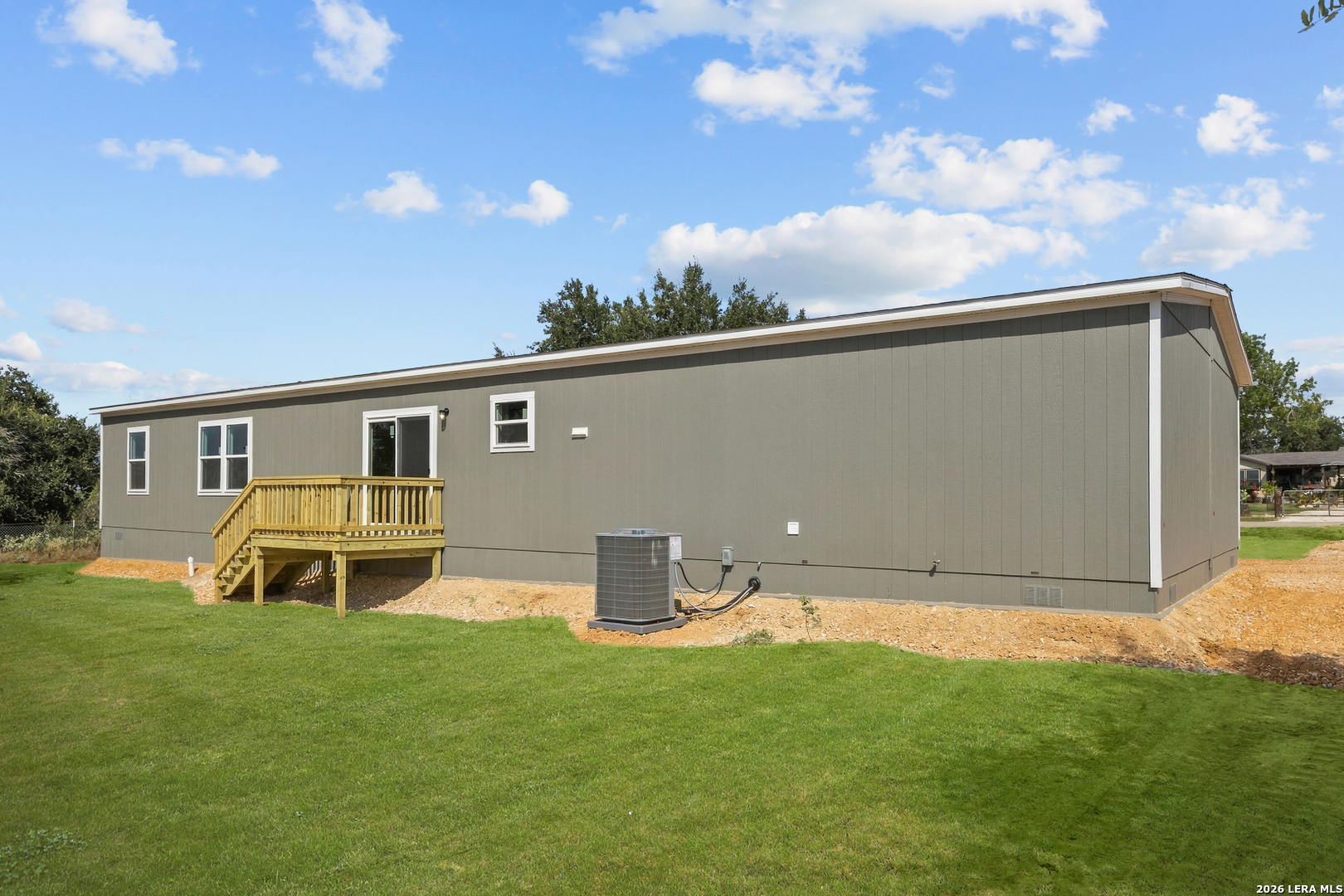 136 Parkview Floresville TX 78114