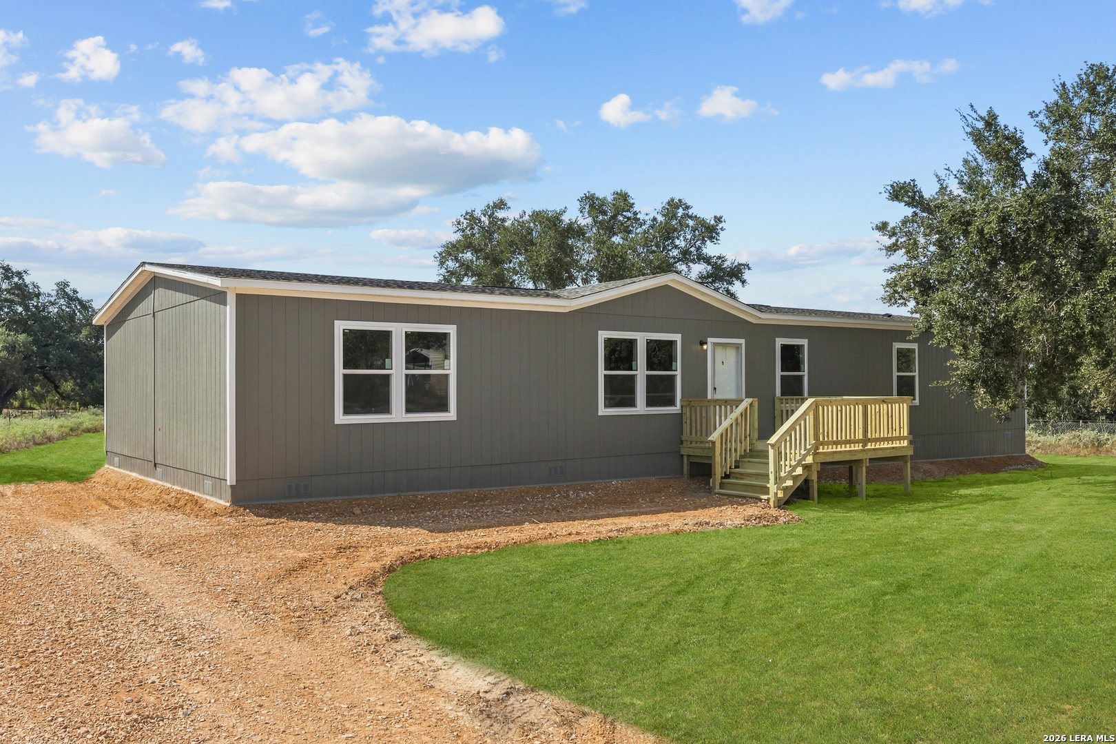 136 Parkview Floresville TX 78114
