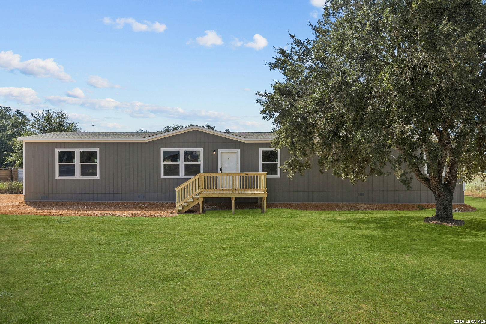 136 Parkview Floresville TX 78114