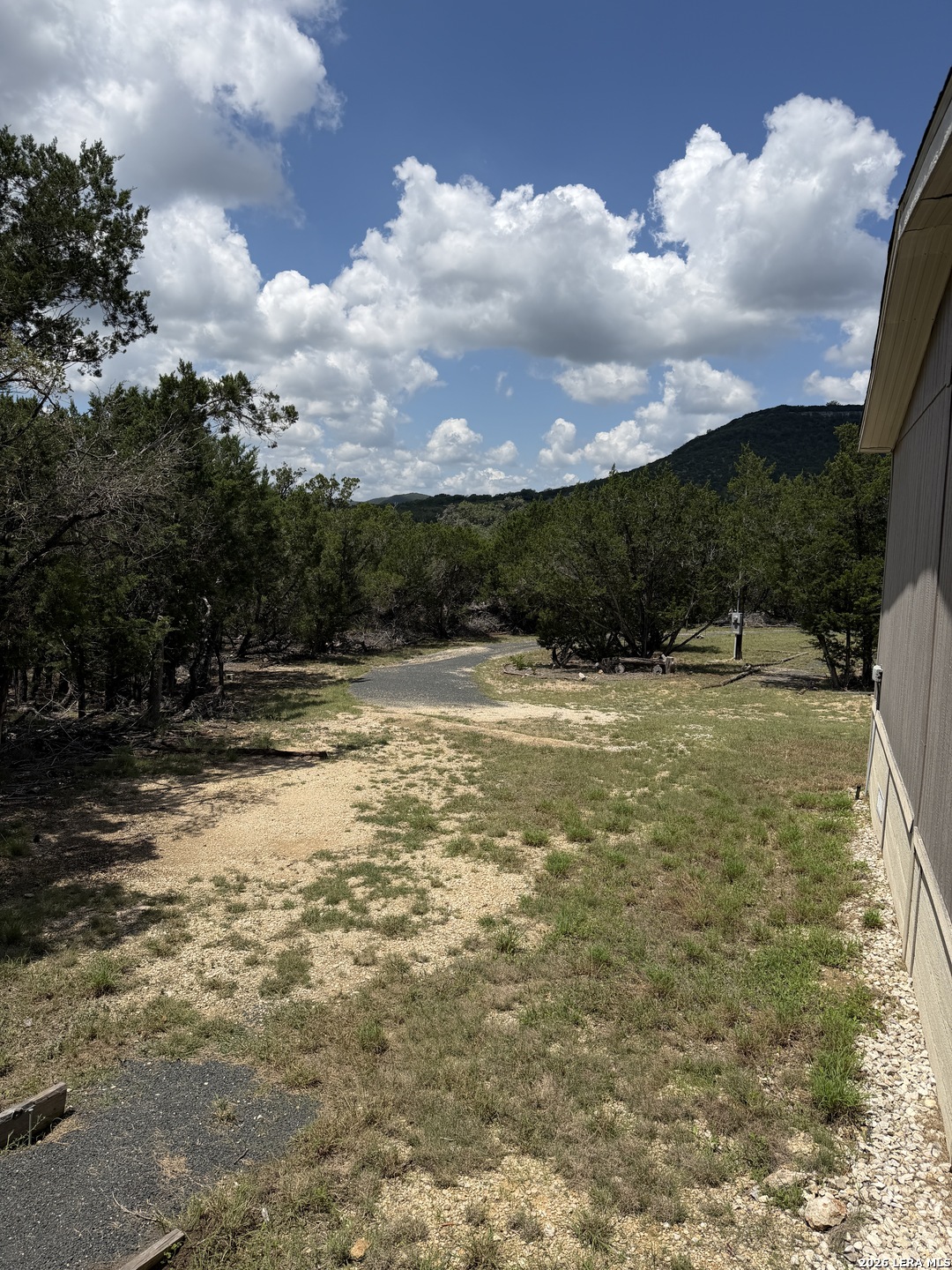 343 Live Oak Tarpley TX 78883