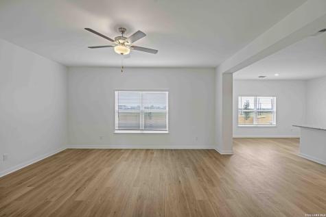 3403 Warlow Branch San Antonio TX 78109
