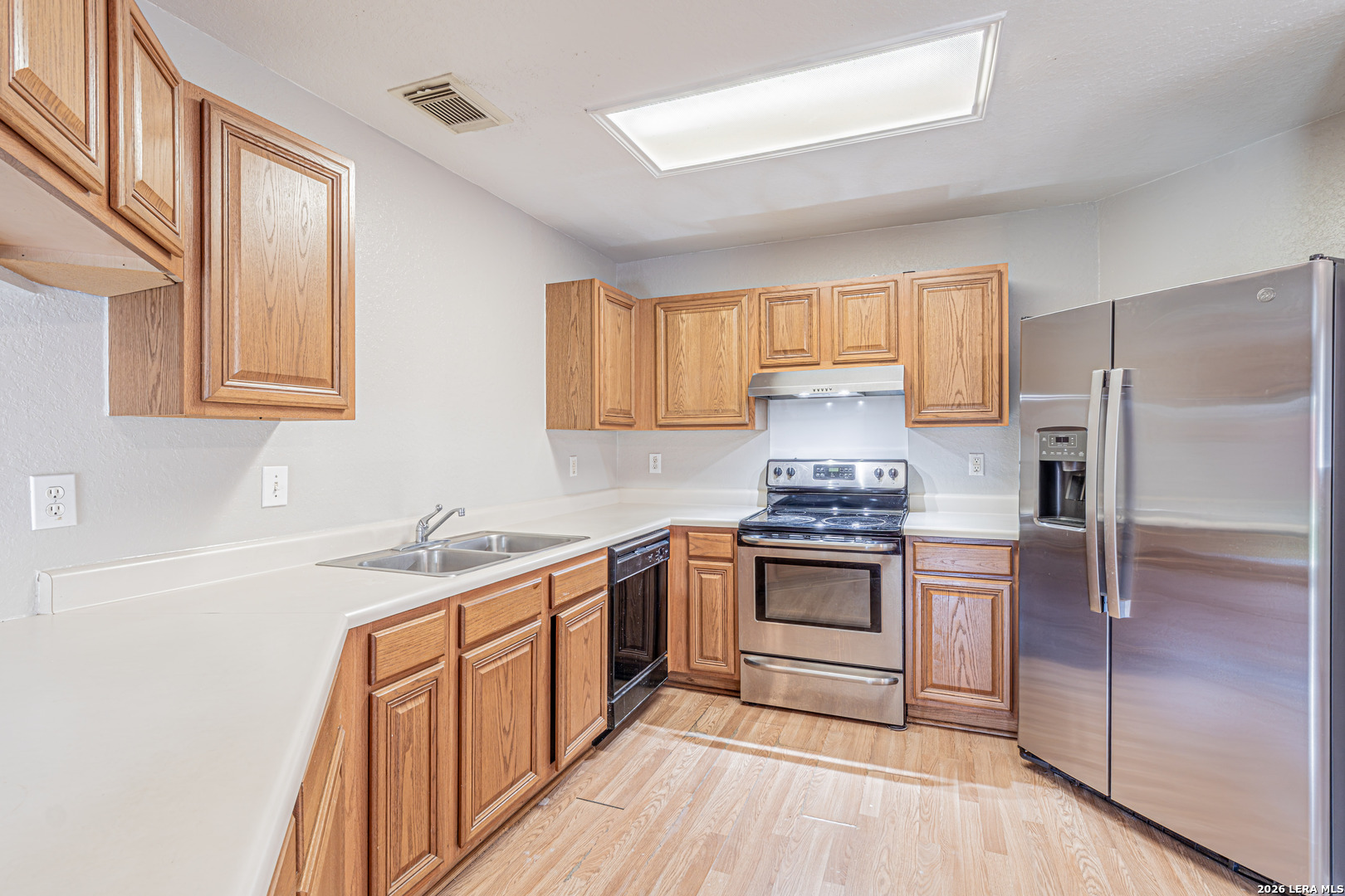 5743 Lovett Oaks San Antonio TX 78218