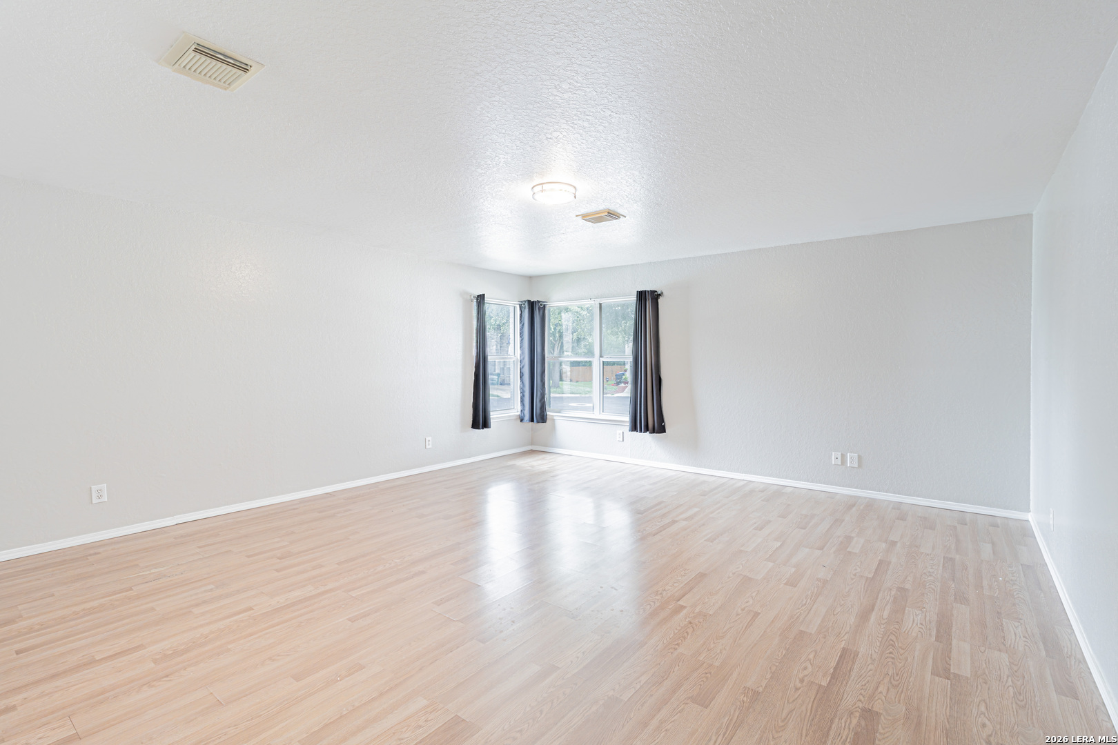 5743 Lovett Oaks San Antonio TX 78218
