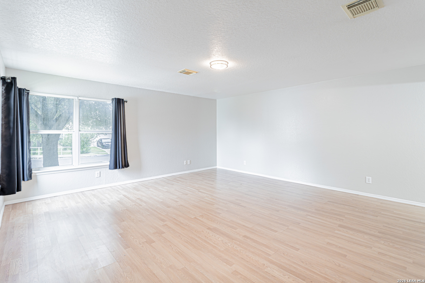 5743 Lovett Oaks San Antonio TX 78218