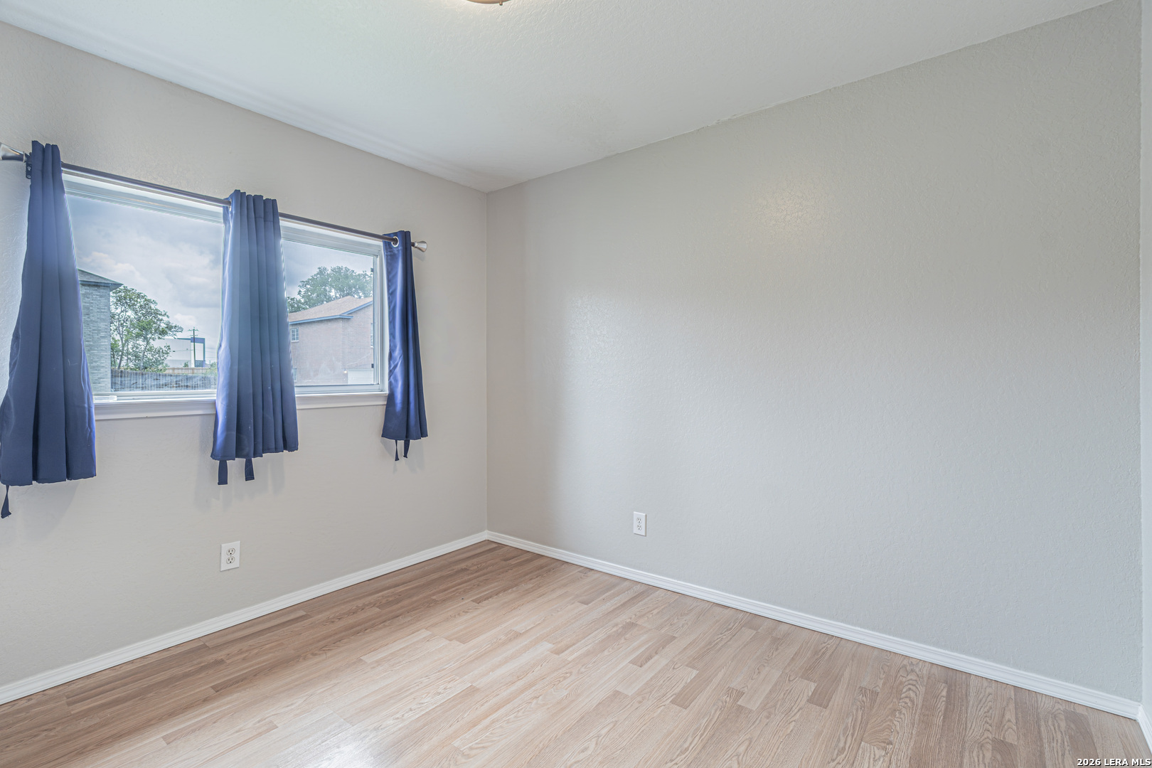 5743 Lovett Oaks San Antonio TX 78218