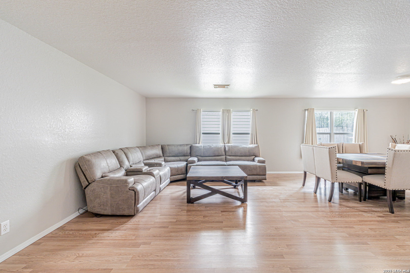 5743 Lovett Oaks San Antonio TX 78218
