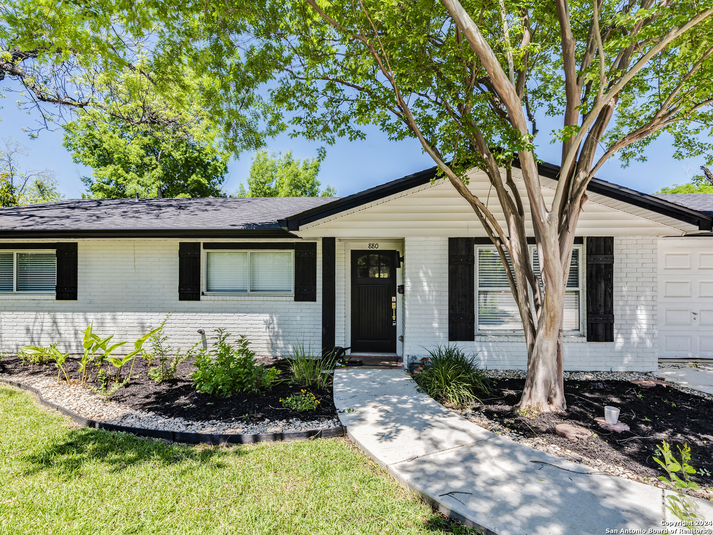 880 Stonewall Street New Braunfels TX 78130