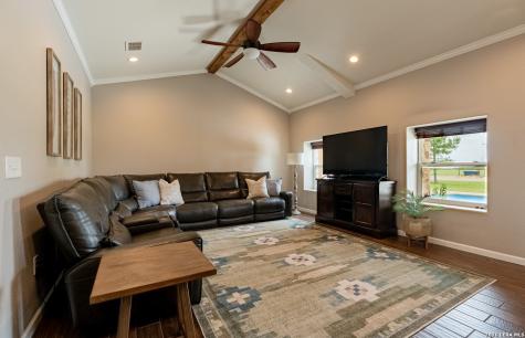 366 County Road 2543 Moore TX 78057