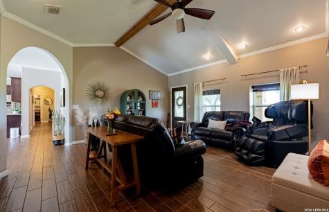 366 County Road 2543 Moore TX 78057