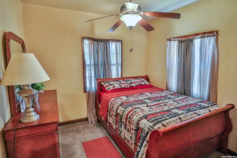 745 County Road 2645 Moore TX 78057