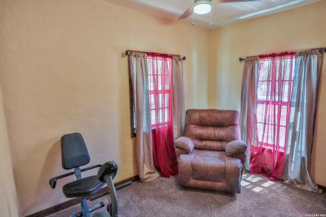 745 County Road 2645 Moore TX 78057