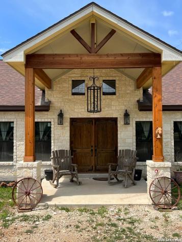 745 County Road 2645 Moore TX 78057