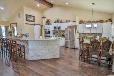 745 County Road 2645 Moore TX 78057