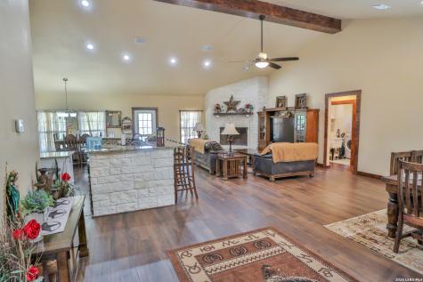 745 County Road 2645 Moore TX 78057