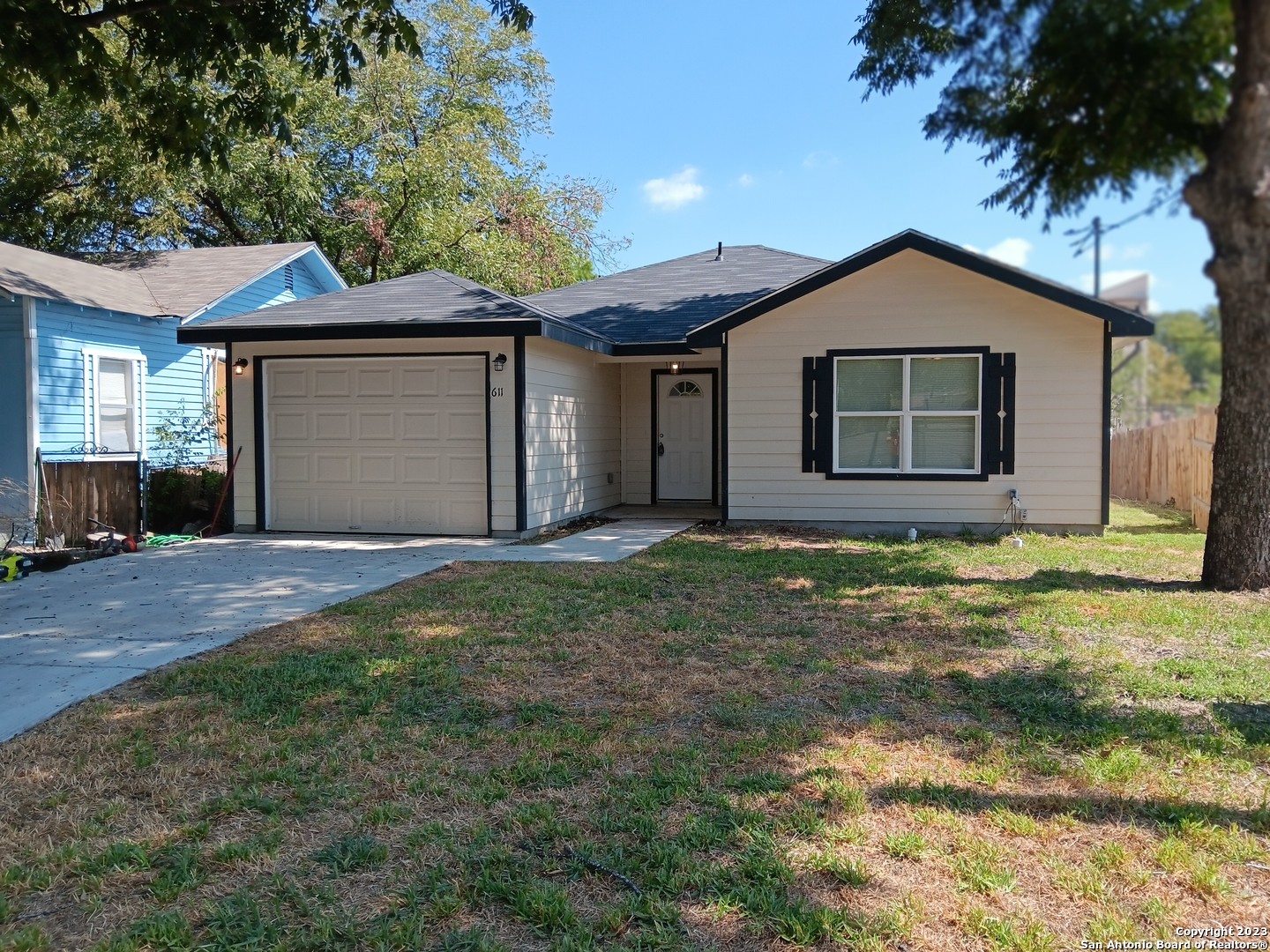611 Whiting Avenue San Antonio TX 78210