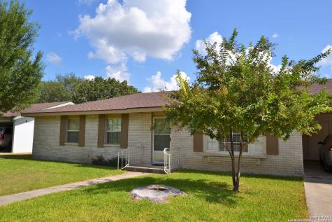 713 Wilson Street Uvalde TX 78801