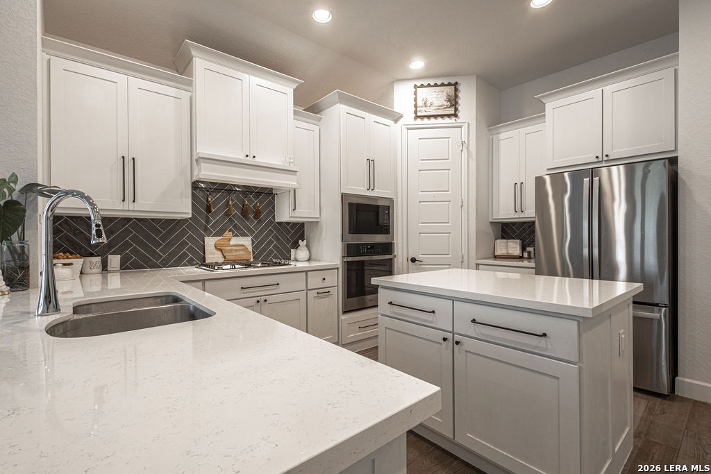 1855 Cowbird Avenue New Braunfels TX 78132