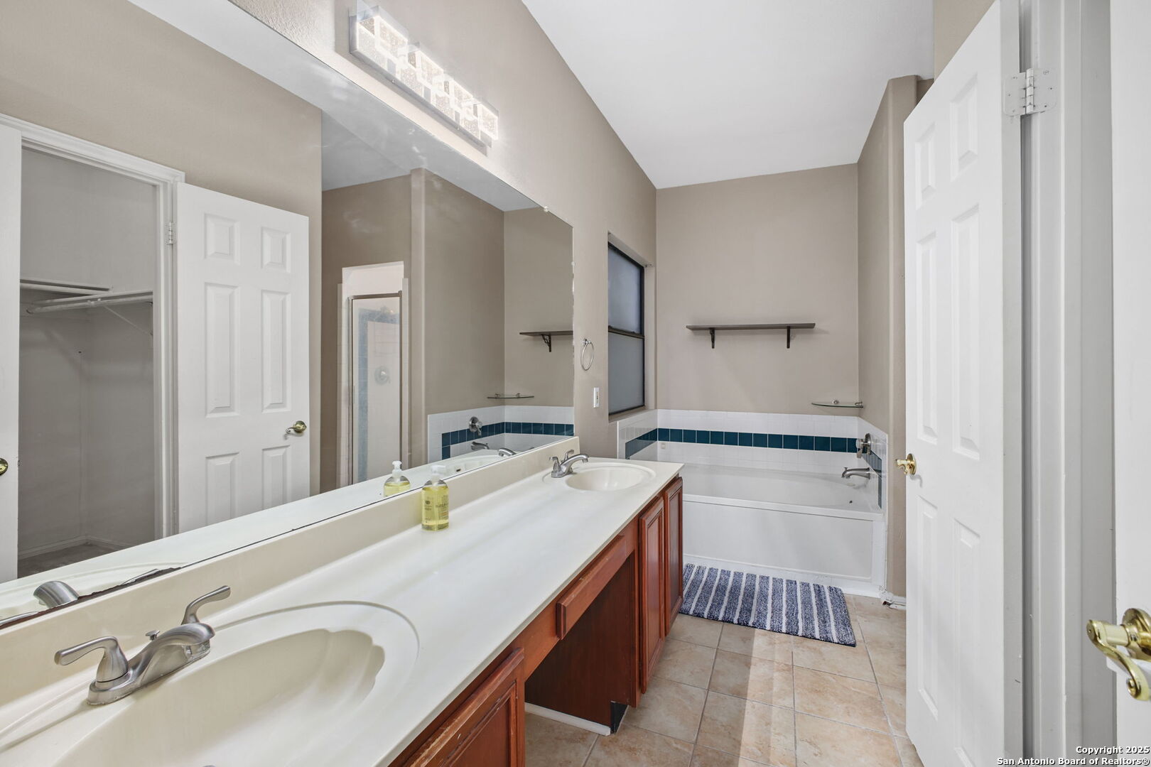 4611 Aspen View San Antonio TX 78217
