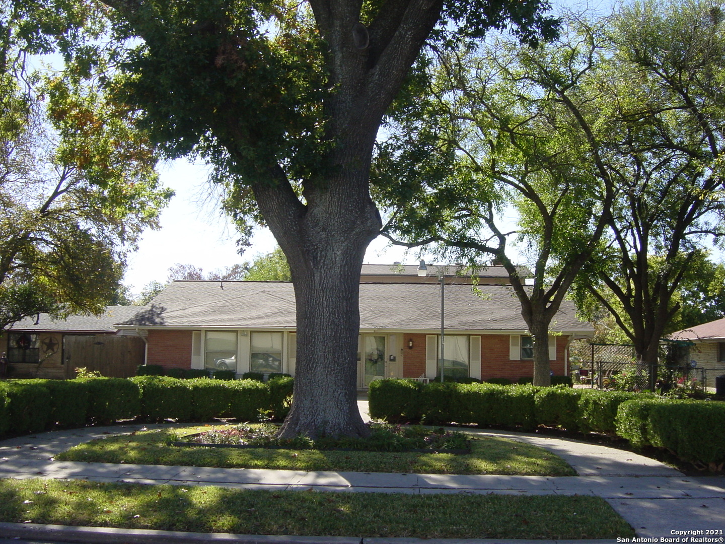 142 Sprucewood Lane San Antonio TX 78216