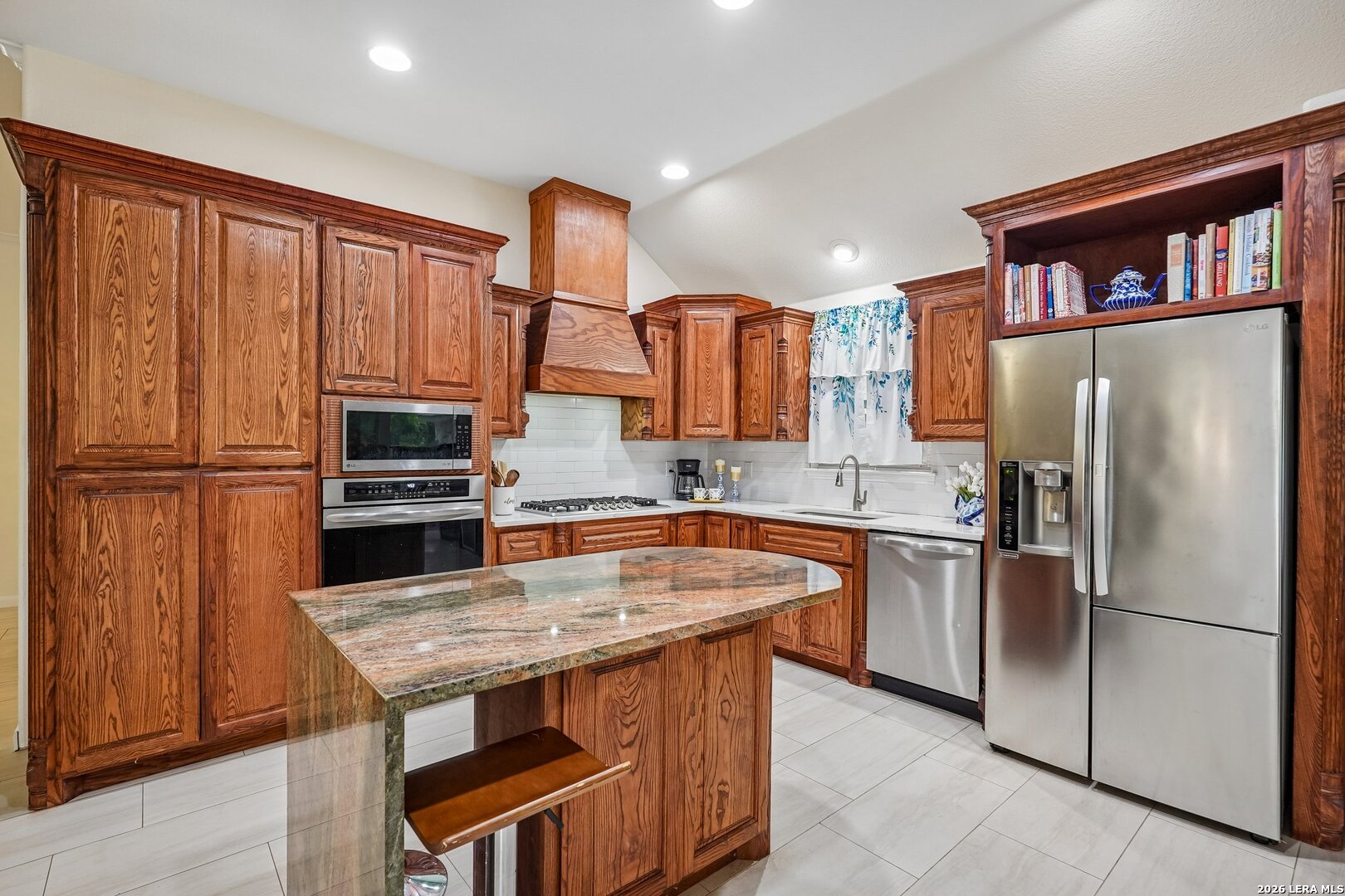 18727 Surreywood San Antonio TX 78258