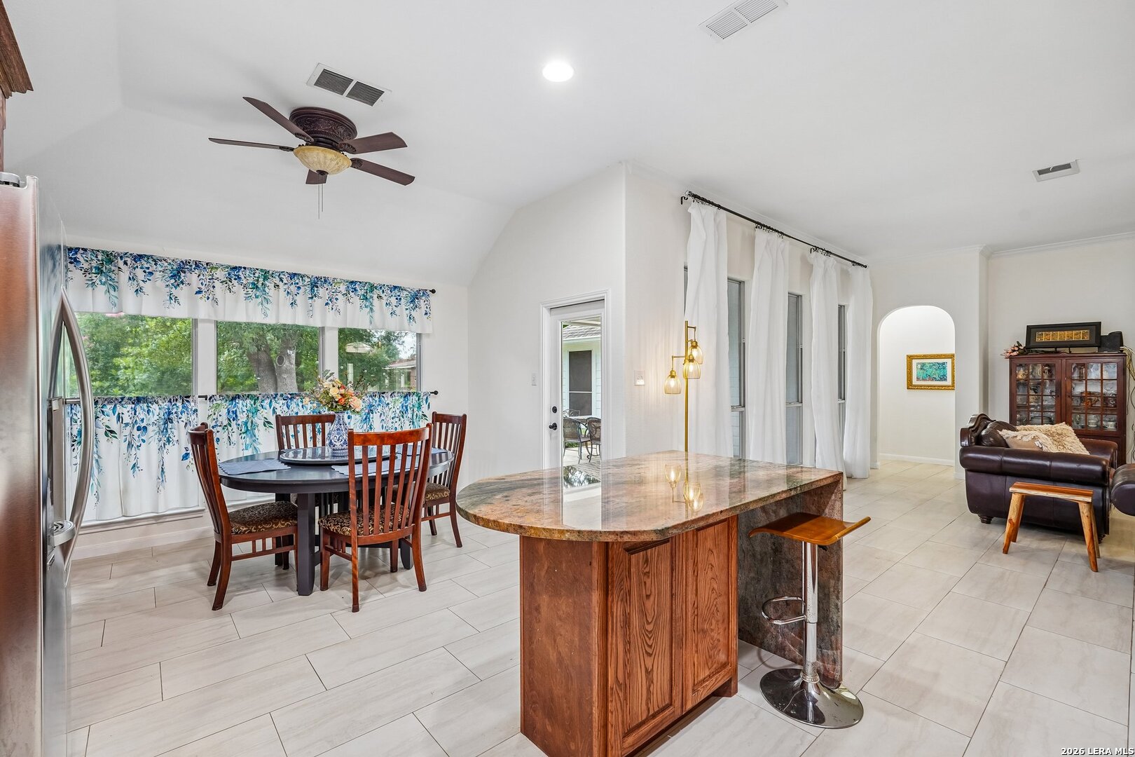 18727 Surreywood San Antonio TX 78258