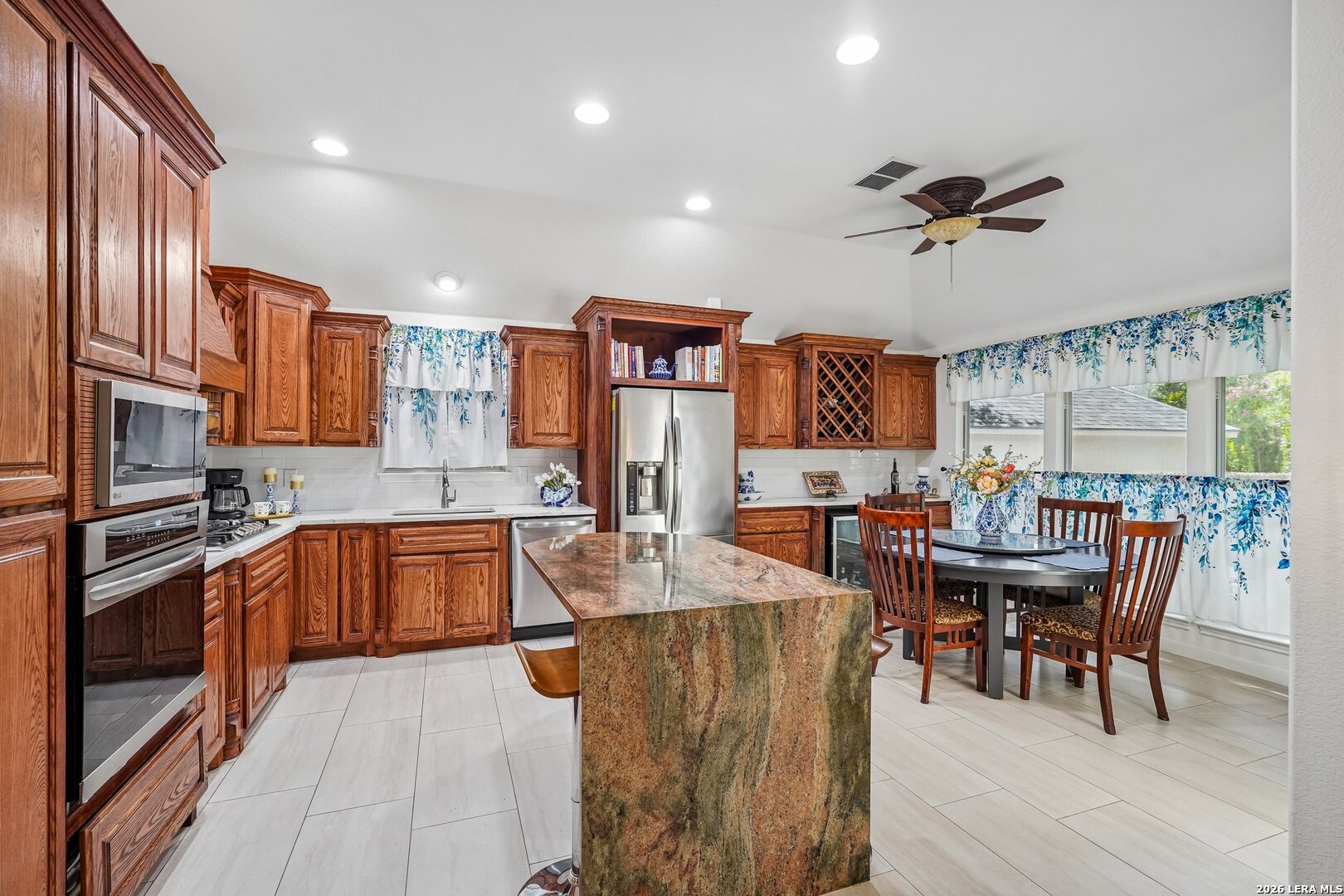 18727 Surreywood San Antonio TX 78258