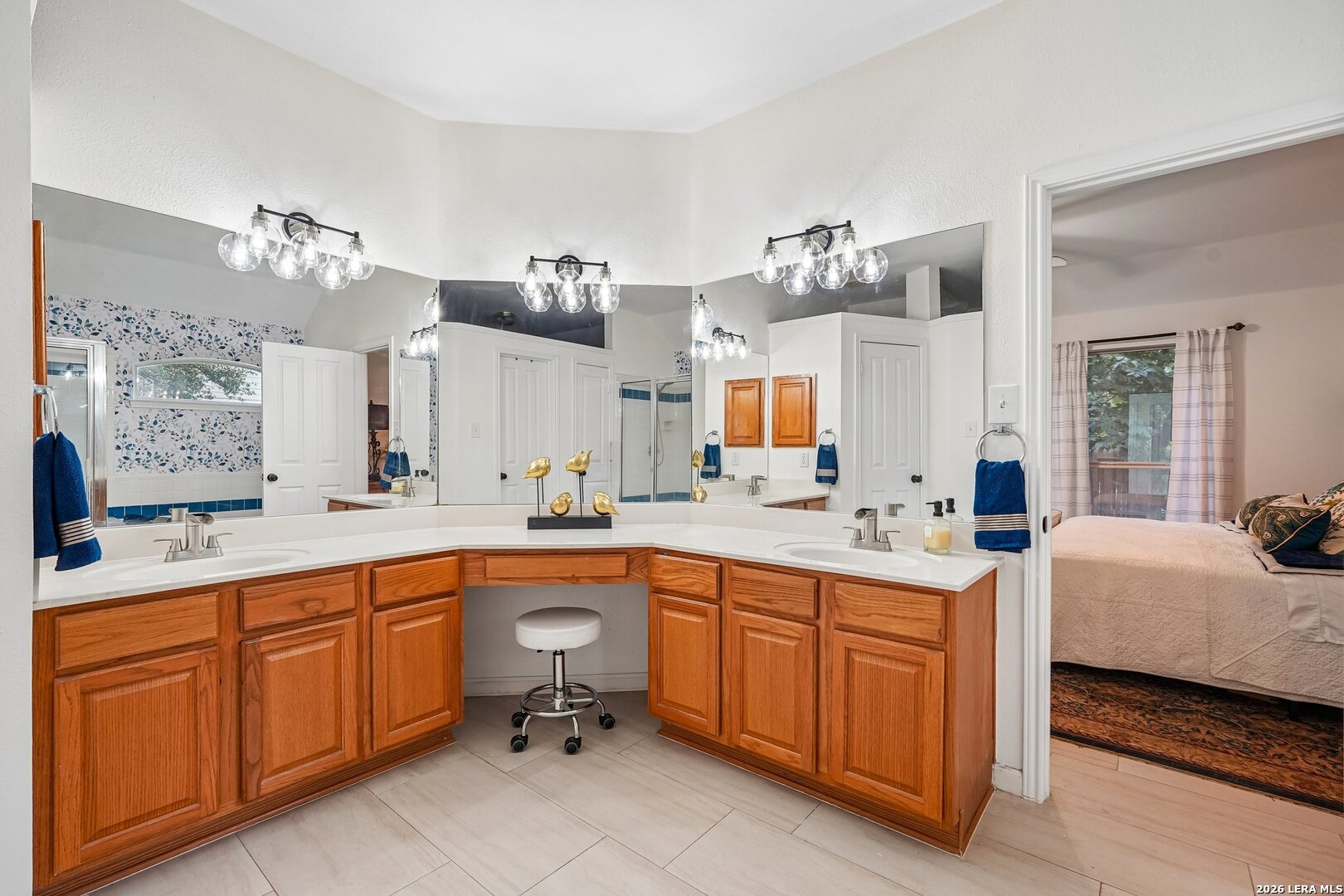 18727 Surreywood San Antonio TX 78258