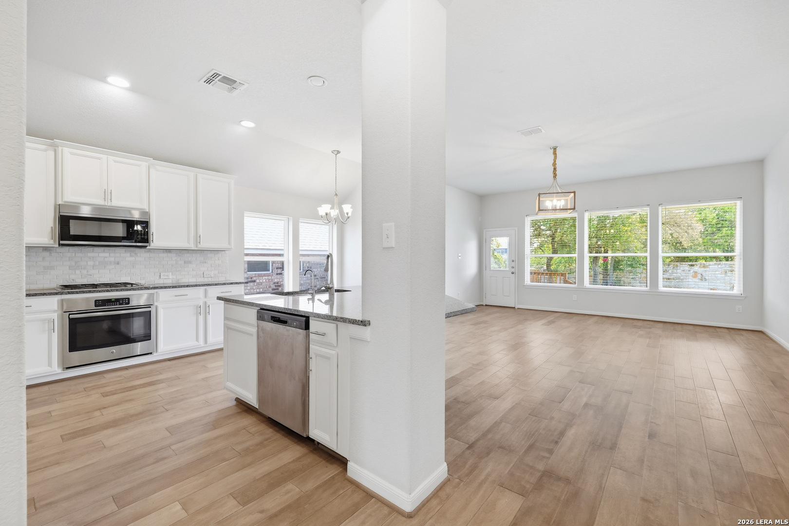 1906 Lindal Pointe San Antonio TX 78260