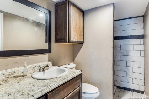 259 Park Drive Lakehills TX 78063