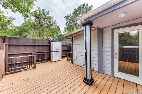 259 Park Drive Lakehills TX 78063