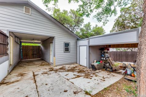 259 Park Drive Lakehills TX 78063