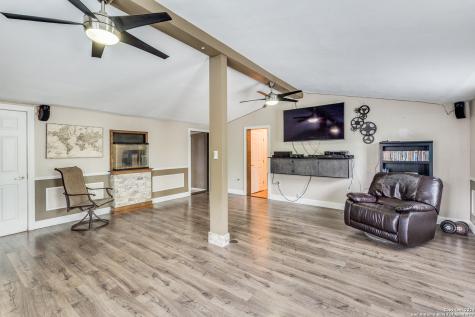259 Park Drive Lakehills TX 78063
