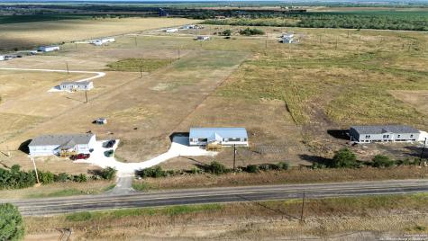 2479 Fm 1332 Jourdanton TX 78026