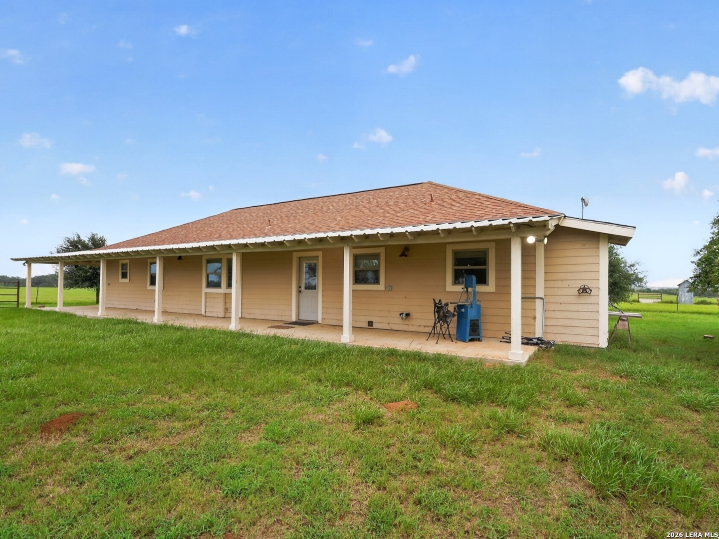 2217 County Road 412 Stockdale TX 78160