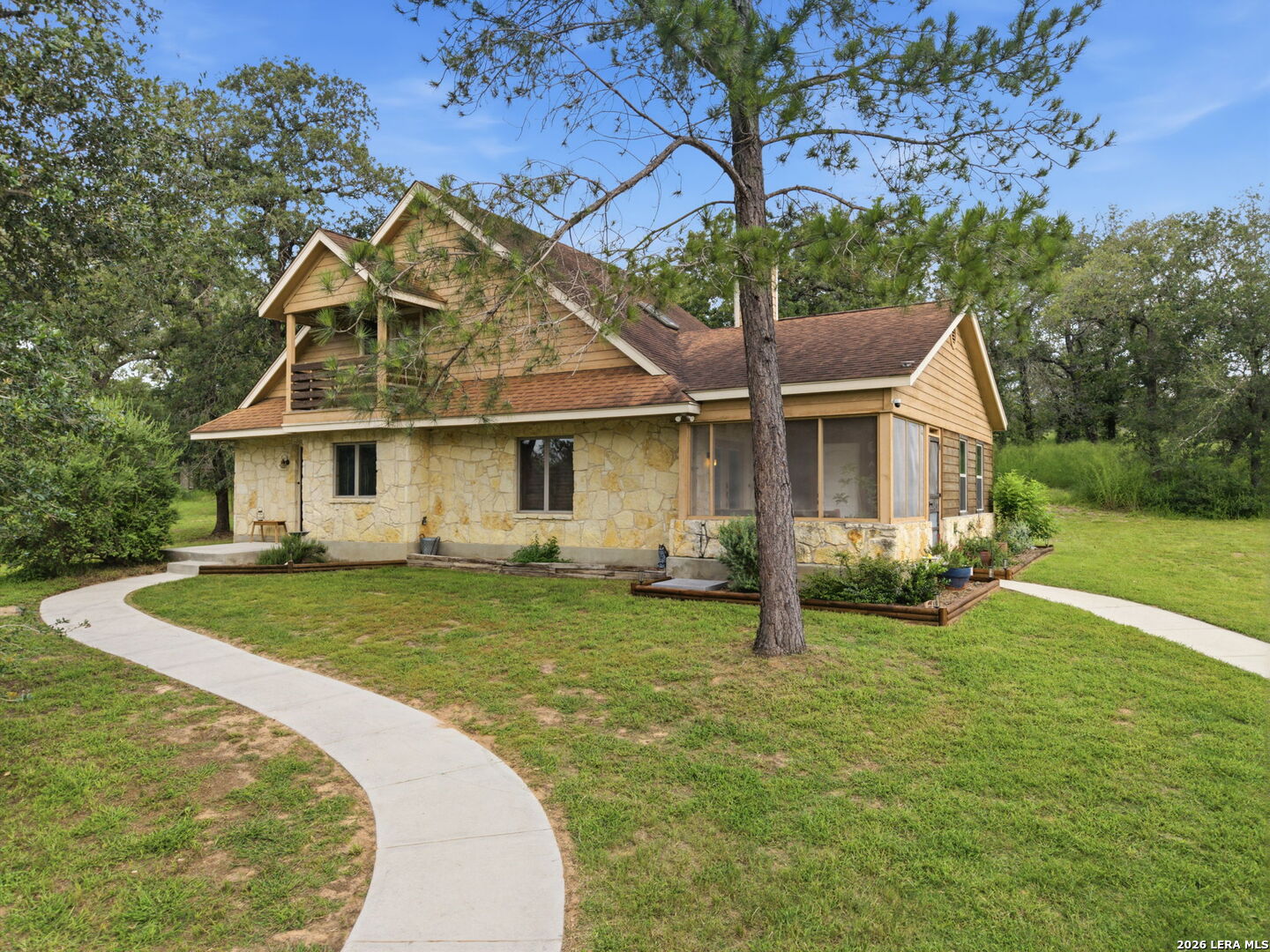 208 Oak Bend Drive La Vernia TX 78121