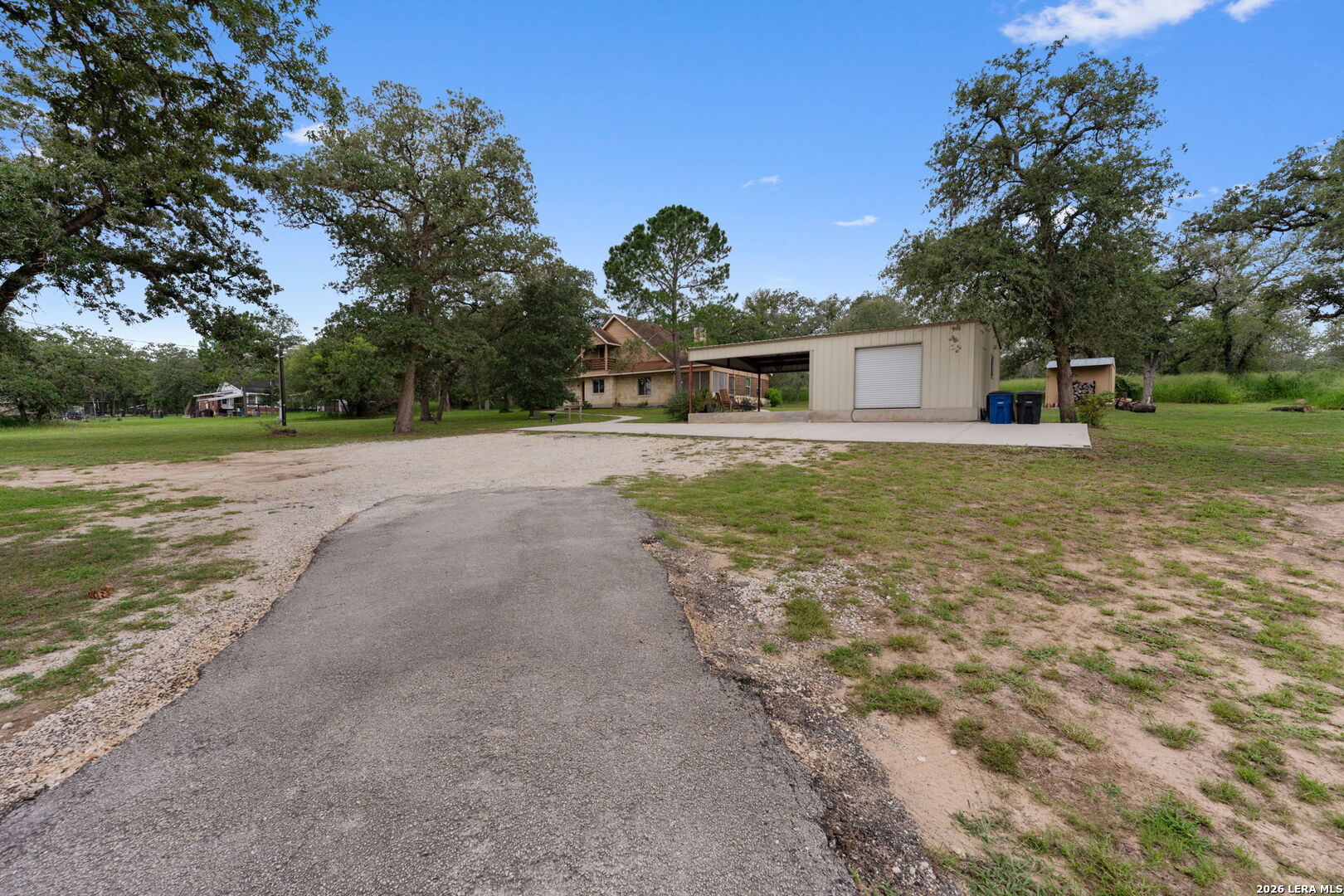 208 Oak Bend Drive La Vernia TX 78121