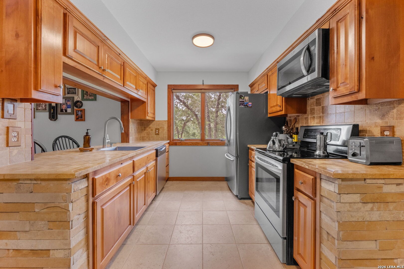 208 Oak Bend Drive La Vernia TX 78121